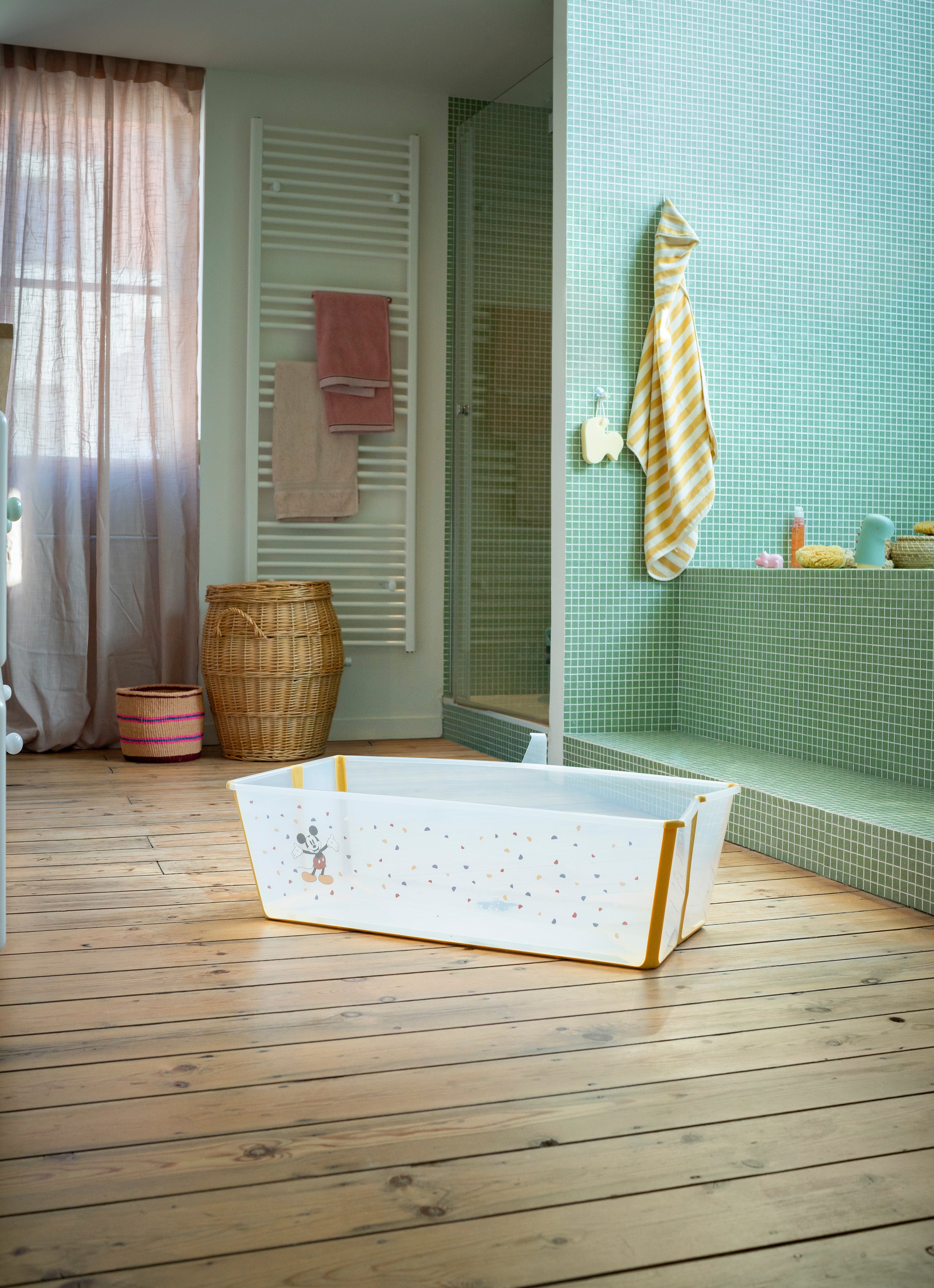 Flexi Bath Mickey Celebration White